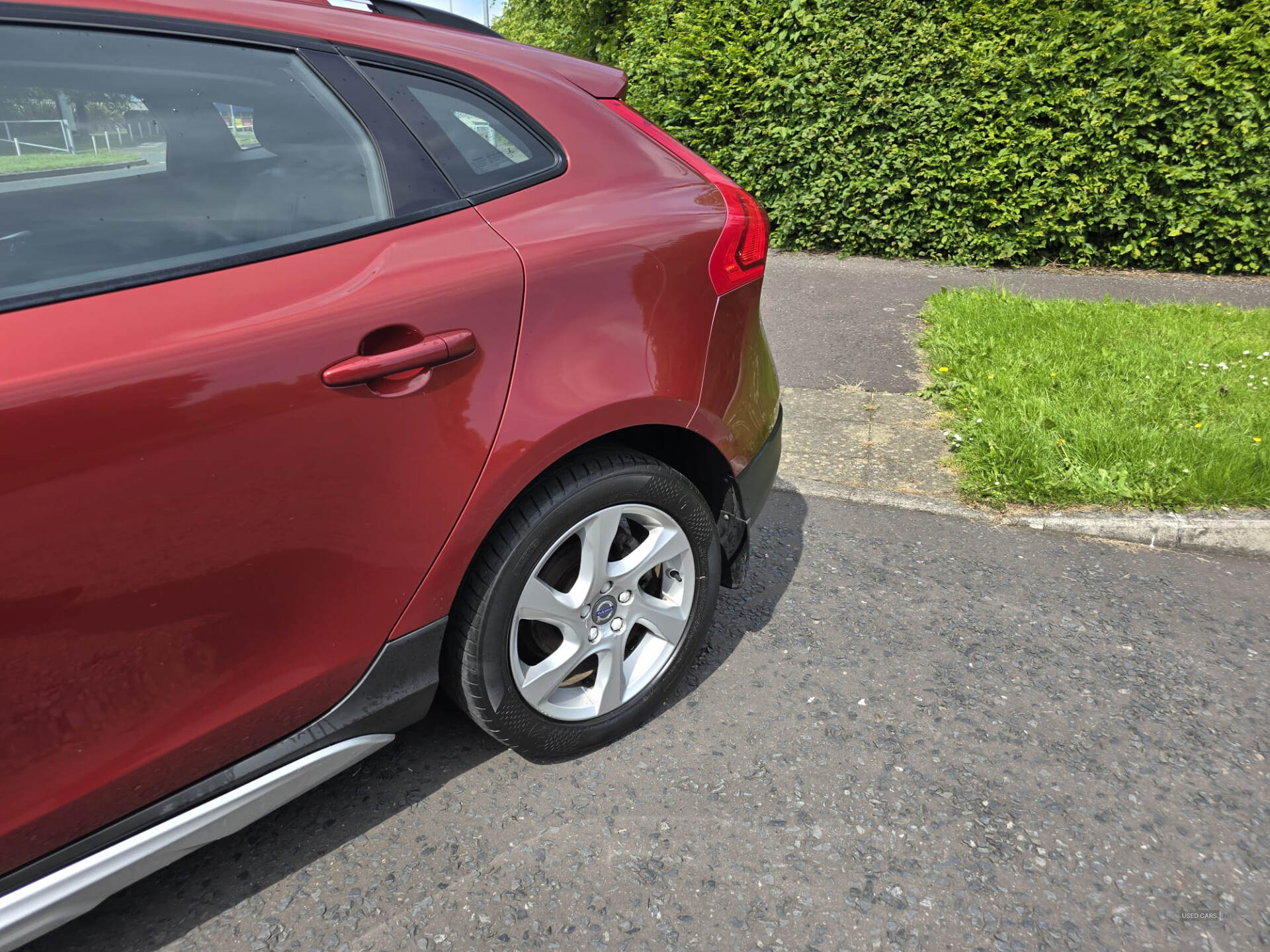 Mar 2016 Volvo V40 D2 [120] Cross Country Lux 5dr