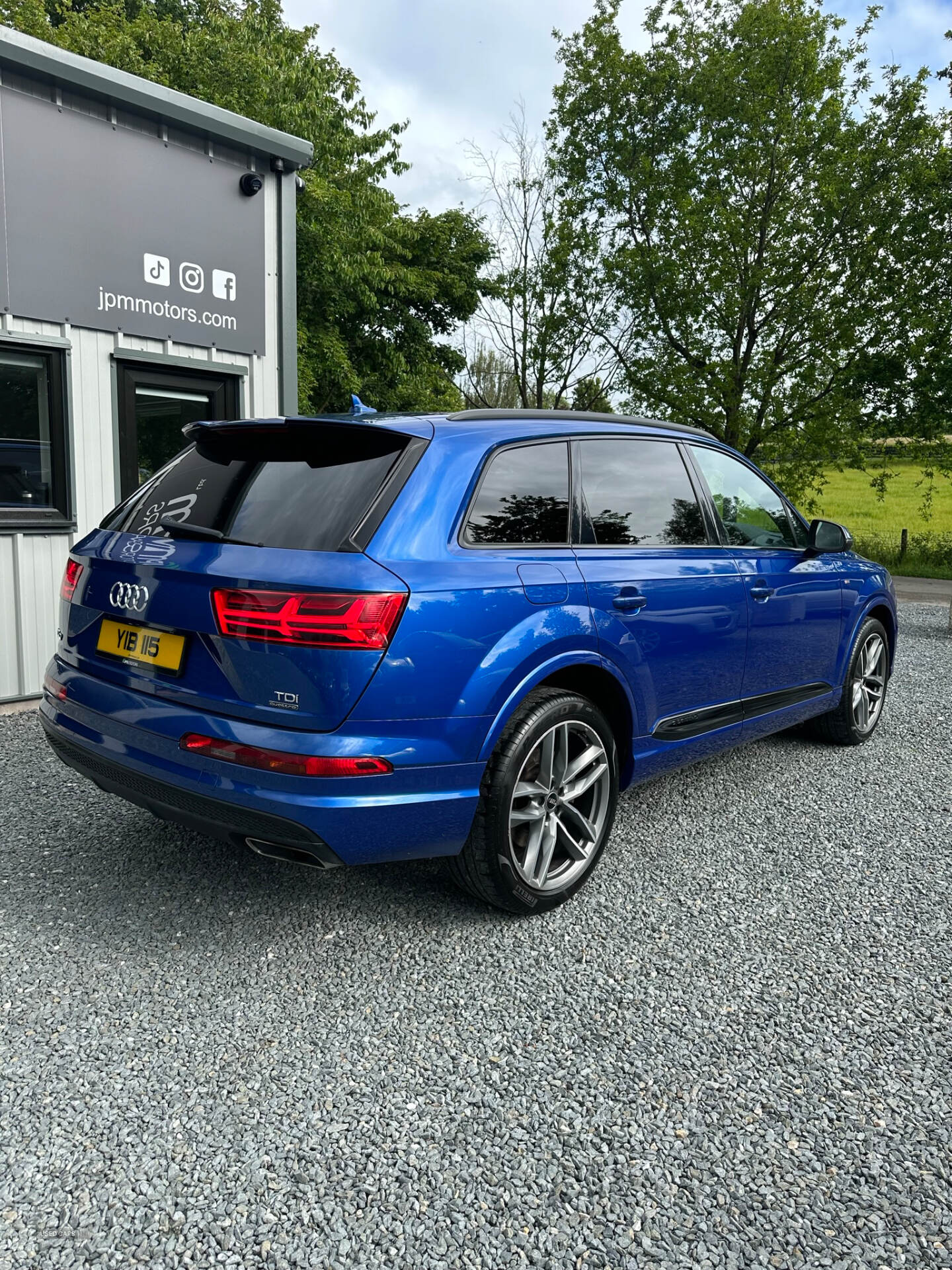 Apr 2016 Audi Q7 3.0 TDI Quattro S Line 5dr Tip Auto