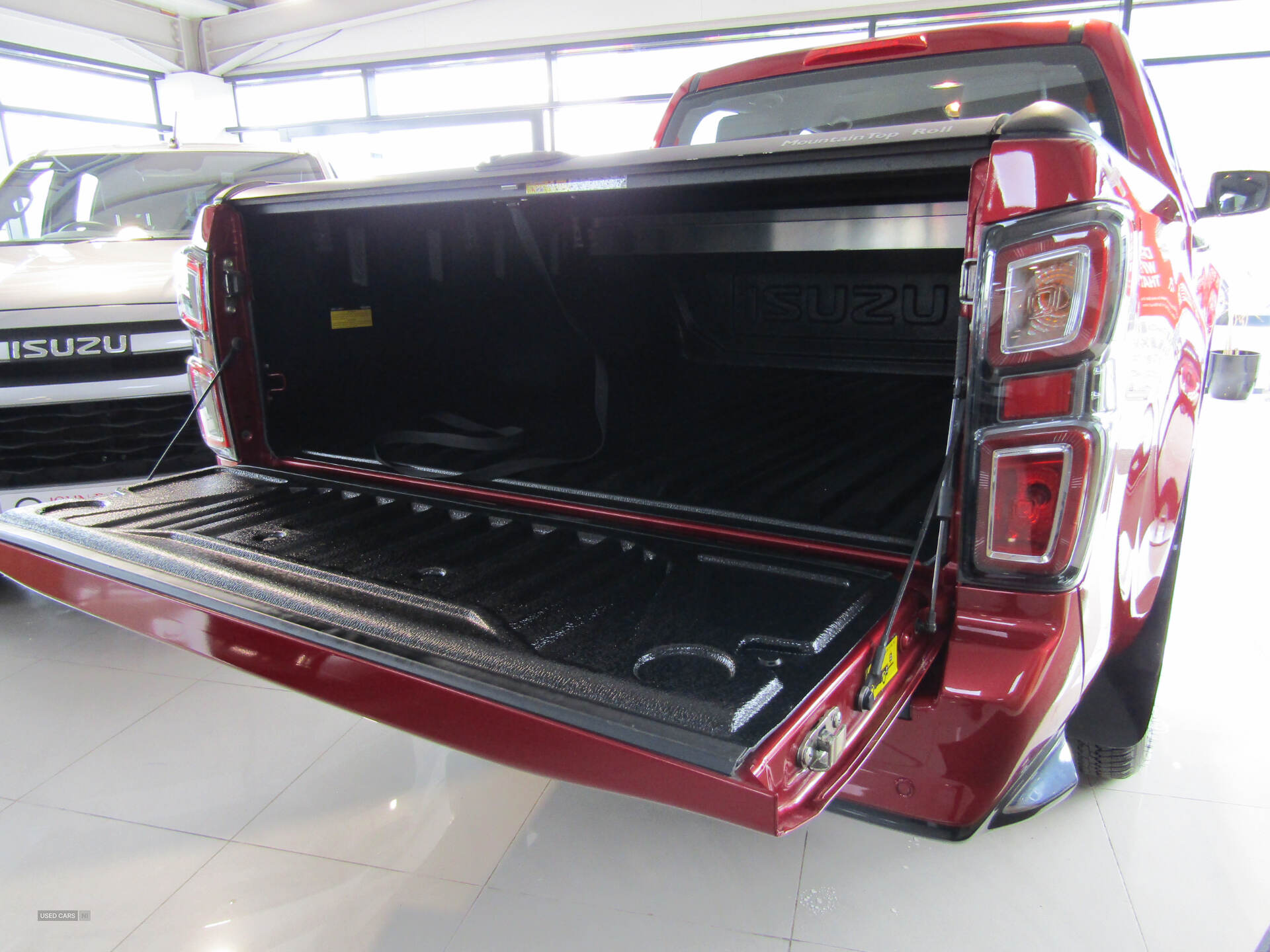 May 2024 Isuzu D-Max 1.9 V-Cross Double Cab 4x4