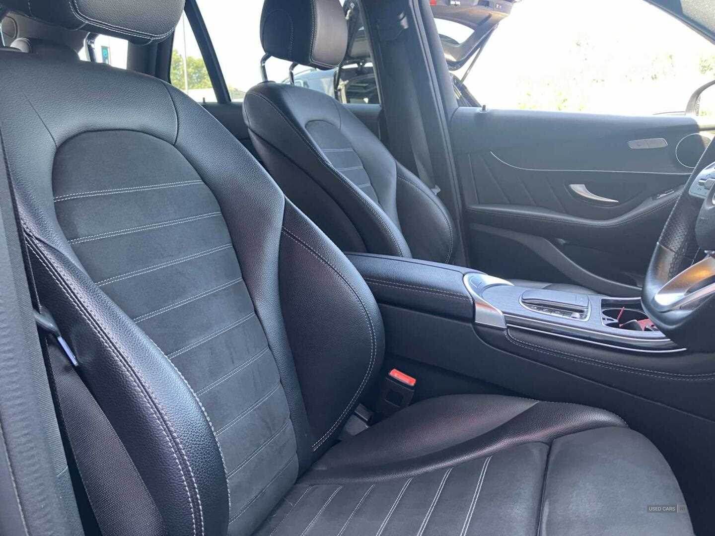 Oct 2019 Mercedes-Benz GLC GLC 220d 4Matic AMG Line 5dr 9G-Tronic