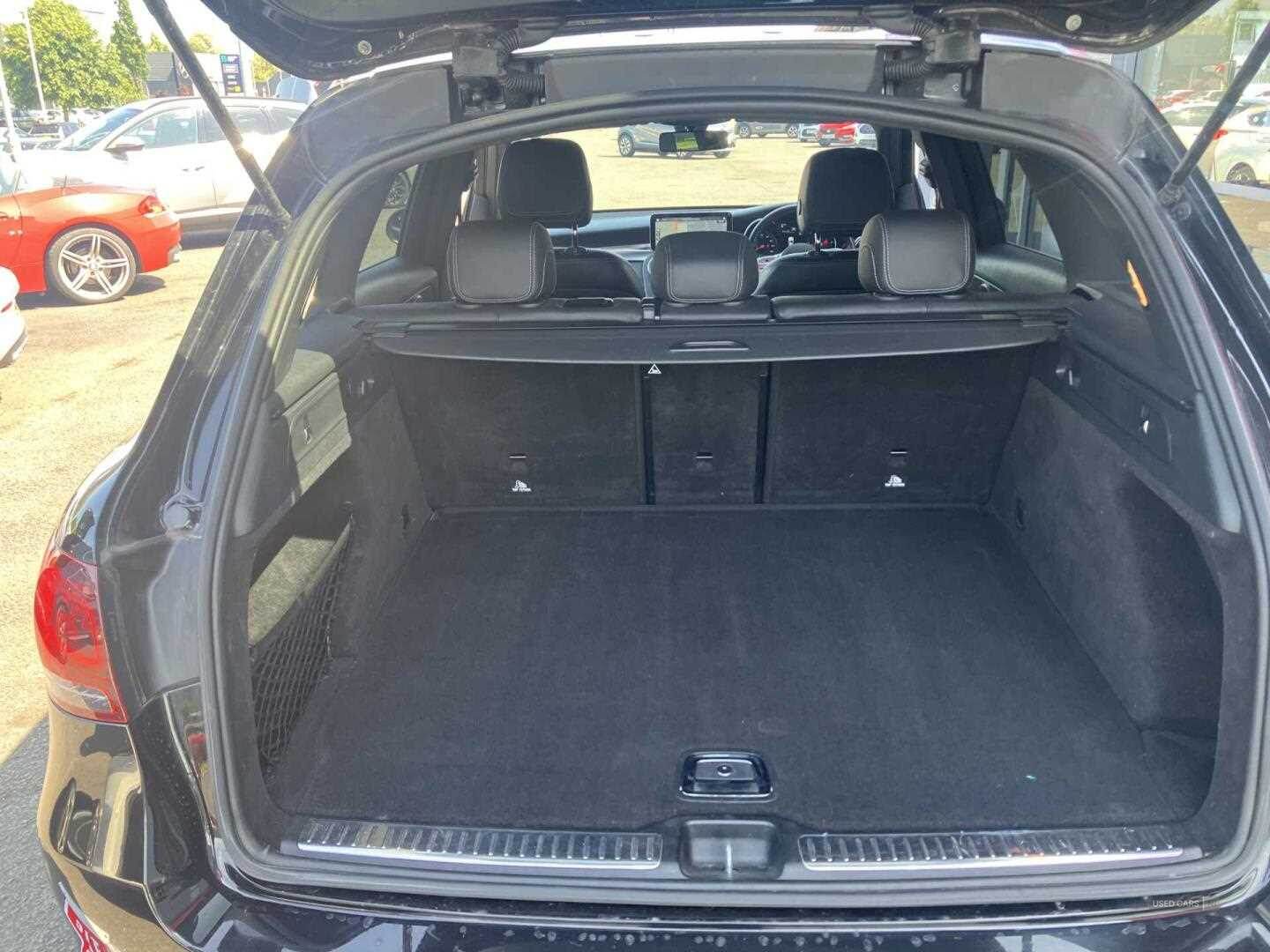 Oct 2019 Mercedes-Benz GLC GLC 220d 4Matic AMG Line 5dr 9G-Tronic