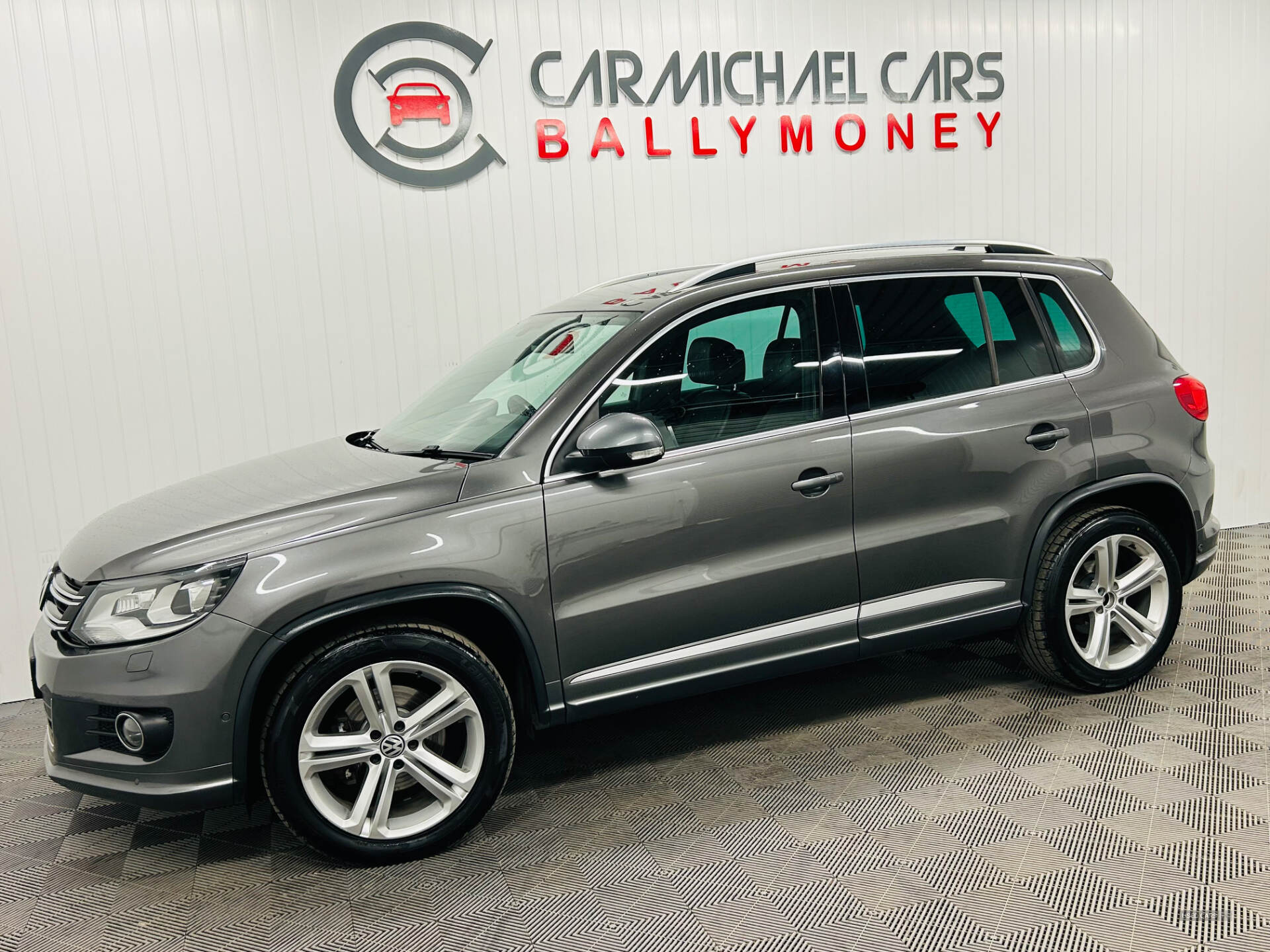 Volkswagen Tiguan DIESEL ESTATE in Antrim