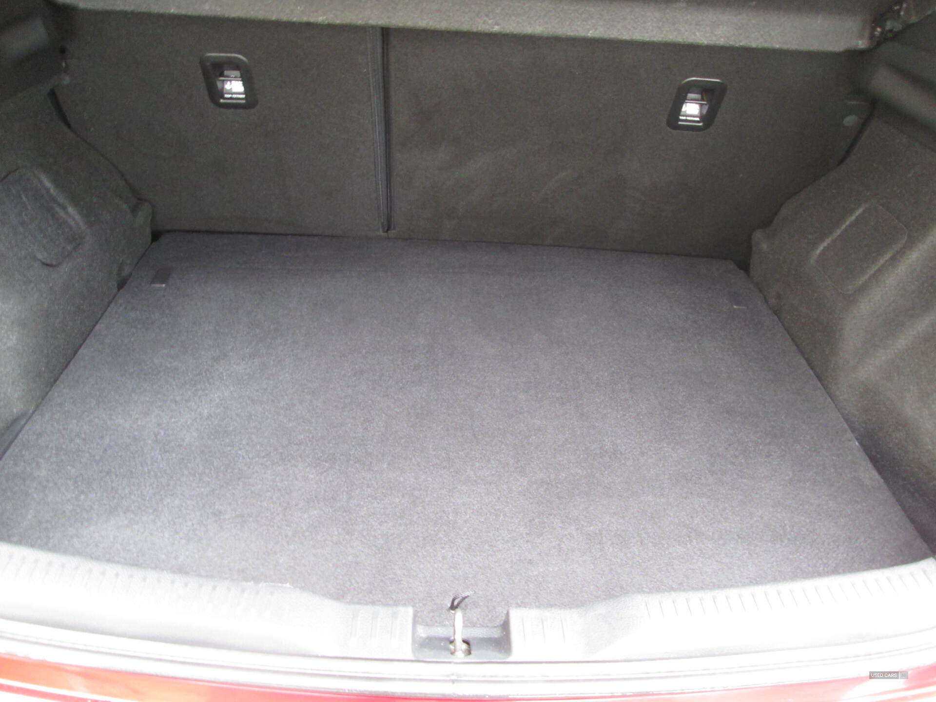 Car Thumbnail 14