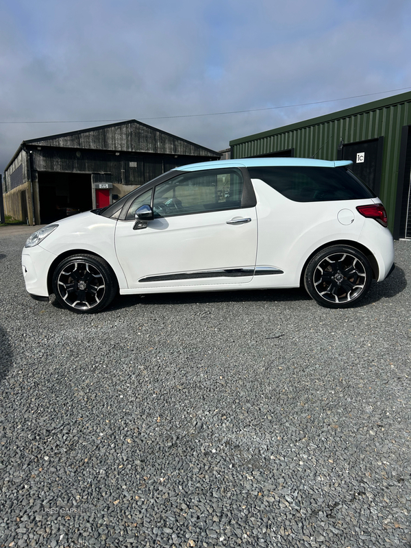 Citroen DS3 HATCHBACK in Down