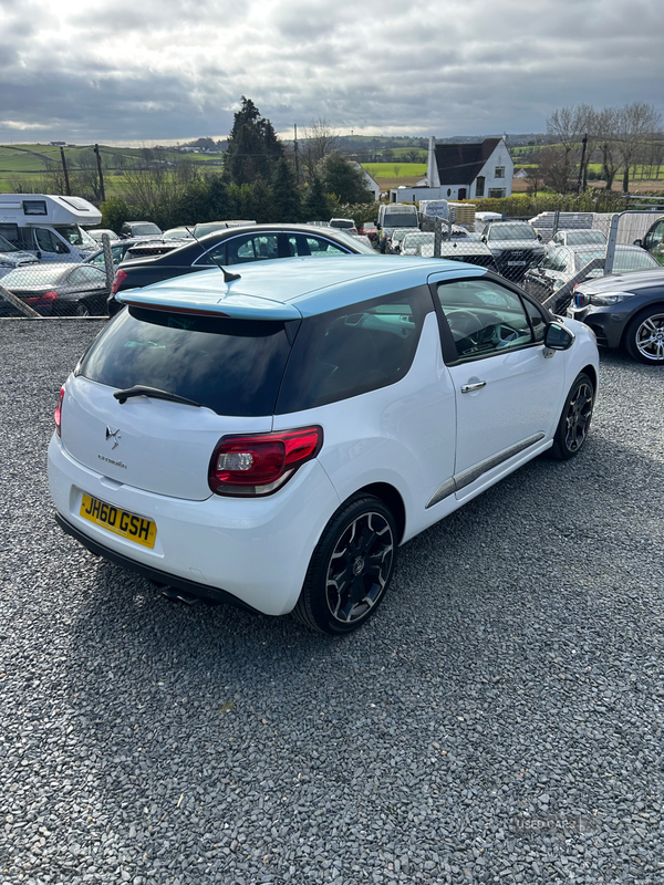Citroen DS3 HATCHBACK in Down