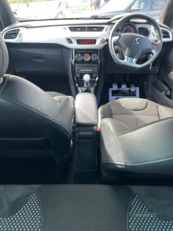 Citroen DS3 HATCHBACK in Down