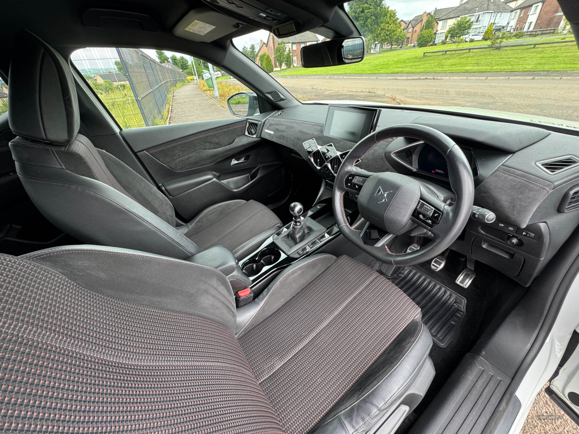 DS 3 Crossback PERFORMANCE LINE 1.5 BLUEHDI in Antrim