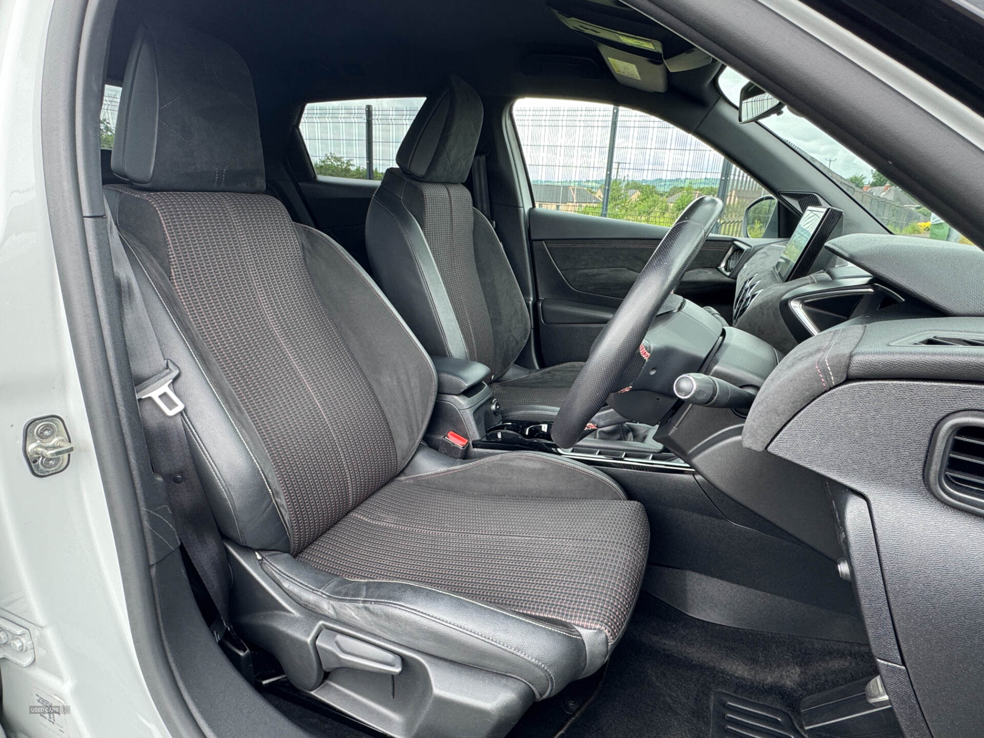 DS 3 Crossback PERFORMANCE LINE 1.5 BLUEHDI in Antrim