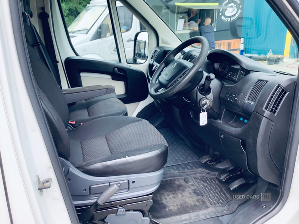 Peugeot Boxer 335 L3 DIESEL in Down