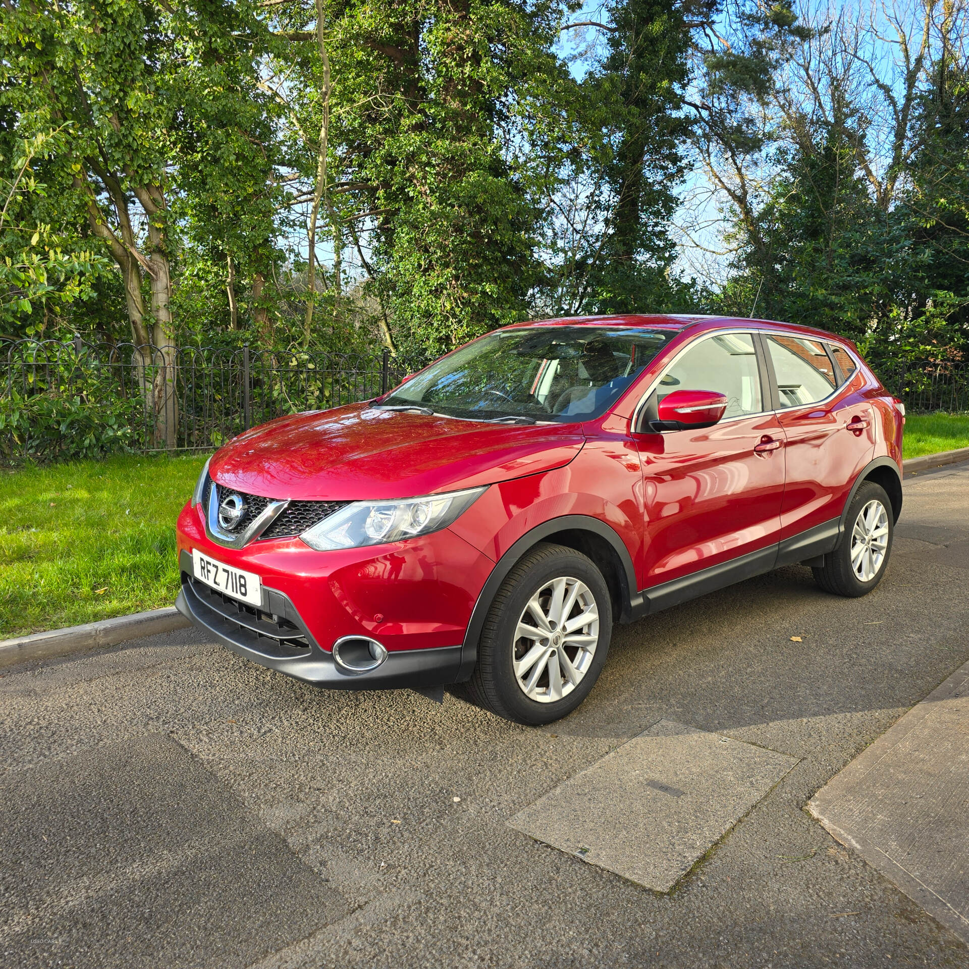 Feb 2014 Nissan Qashqai 1.2 DiG-T Acenta [Smart Vision Pack] 5dr