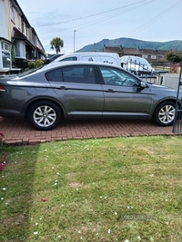Volkswagen Passat 1.6 TDI S 4dr in Antrim