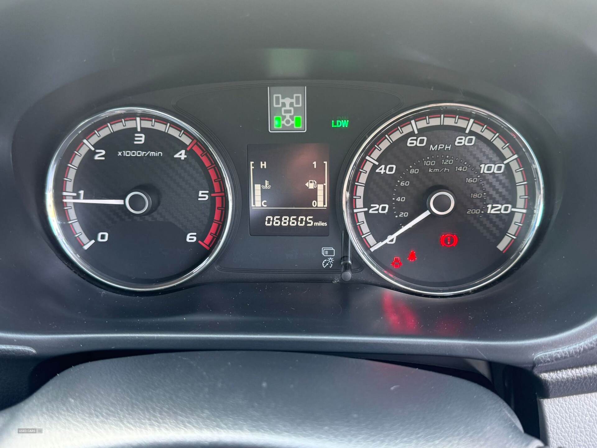 Apr 2017 Mitsubishi L200 Double Cab DI-D 178 Barbarian 4WD