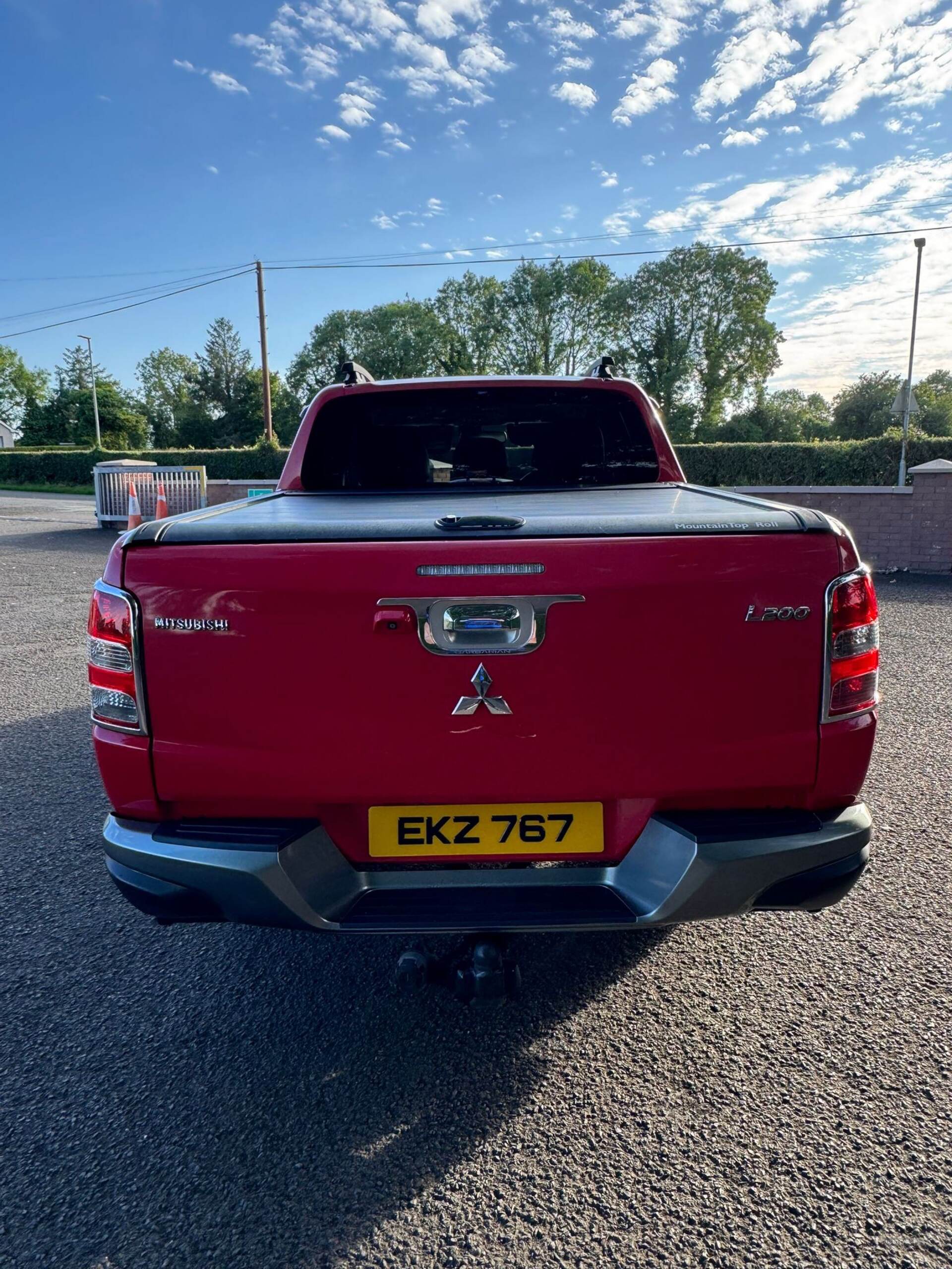 Apr 2017 Mitsubishi L200 Double Cab DI-D 178 Barbarian 4WD