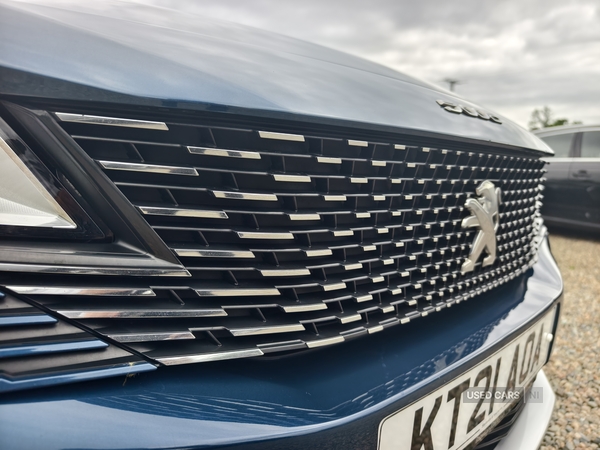 Peugeot 5008 DIESEL ESTATE in Fermanagh
