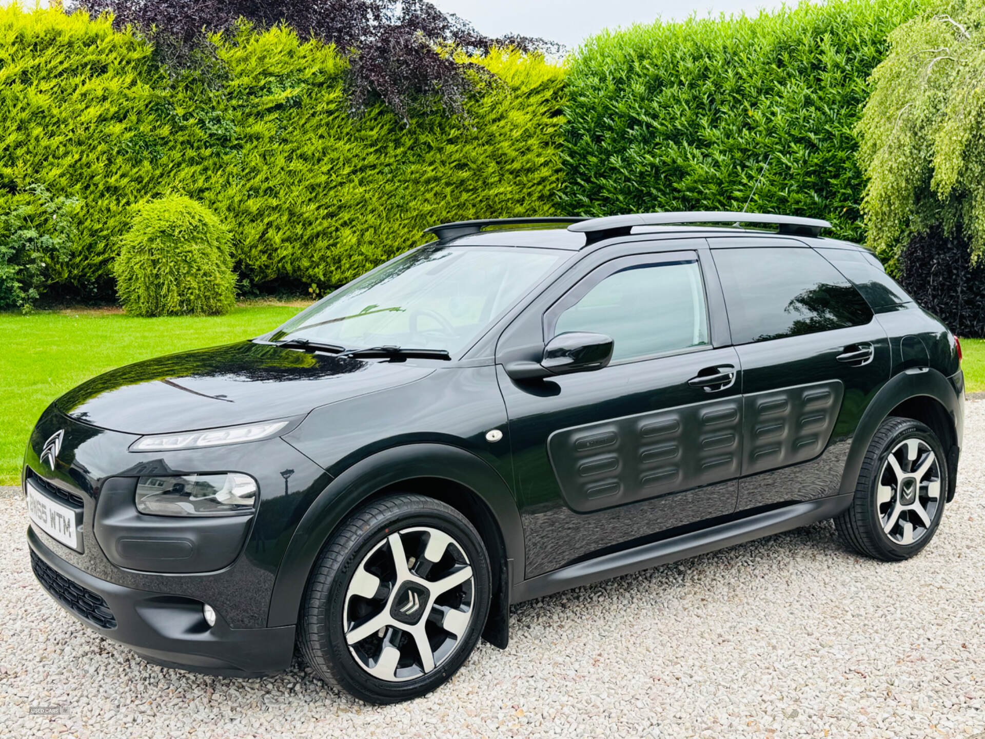 Feb 2016 Citroen C4 Cactus 1.6 BlueHDi Flair 5dr