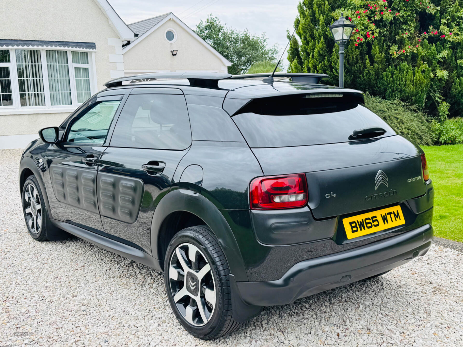 Feb 2016 Citroen C4 Cactus 1.6 BlueHDi Flair 5dr