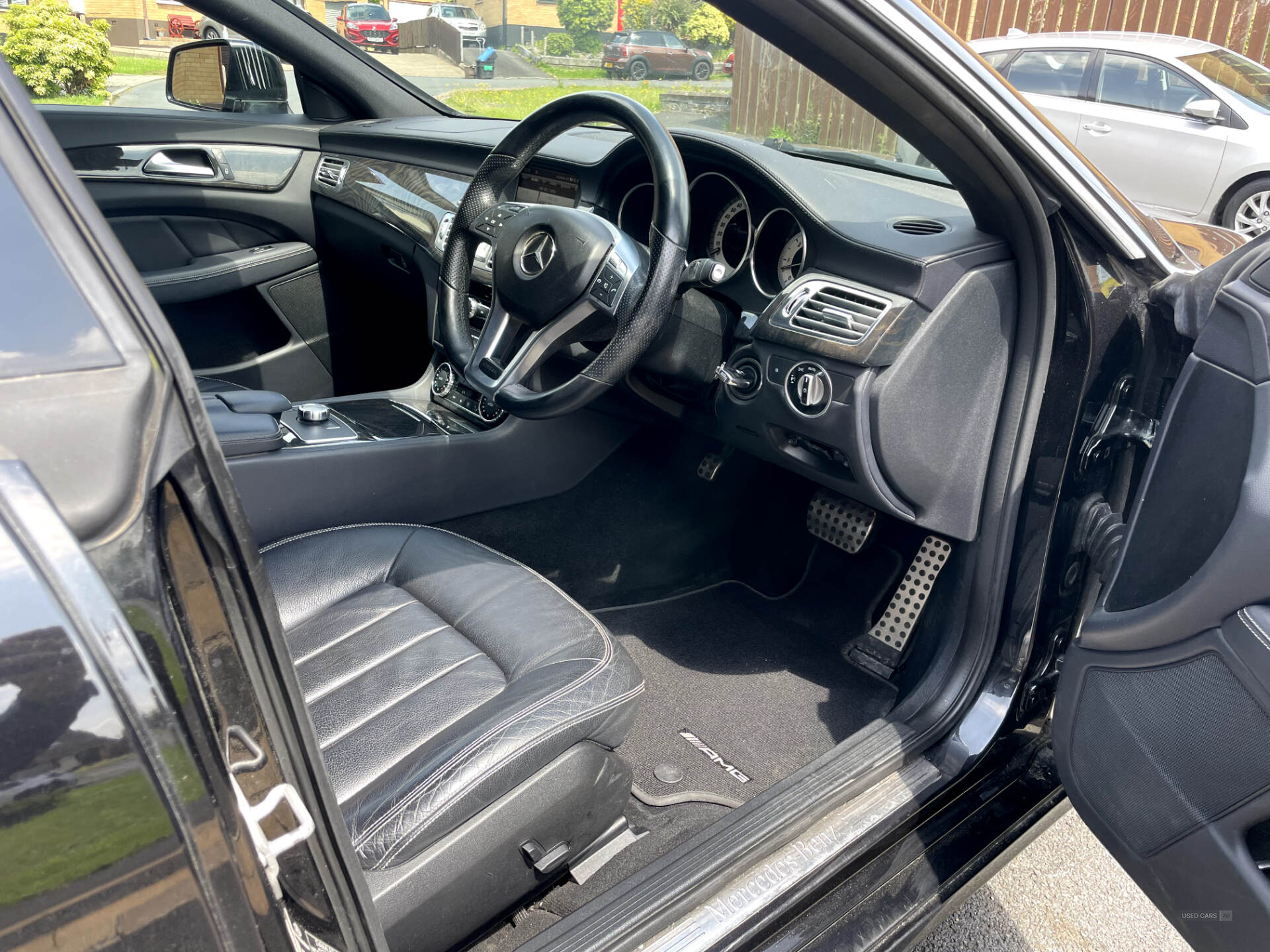 Feb 2013 Mercedes CLS-Class CLS 350 CDI BlueEFFICIENCY AMG Sport 4dr Tip Auto