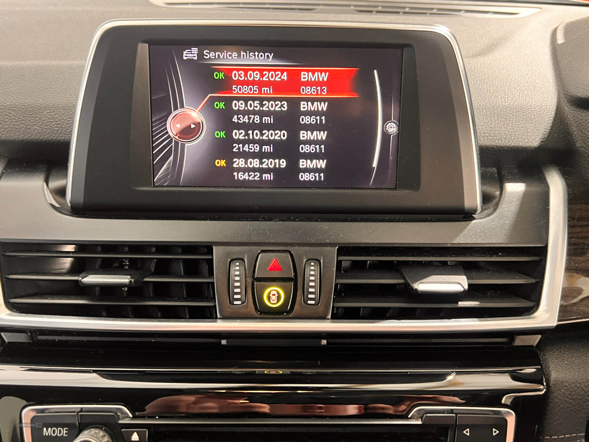 Oct 2016 BMW 2 Series 218d Luxury 5dr [Nav] Step Auto