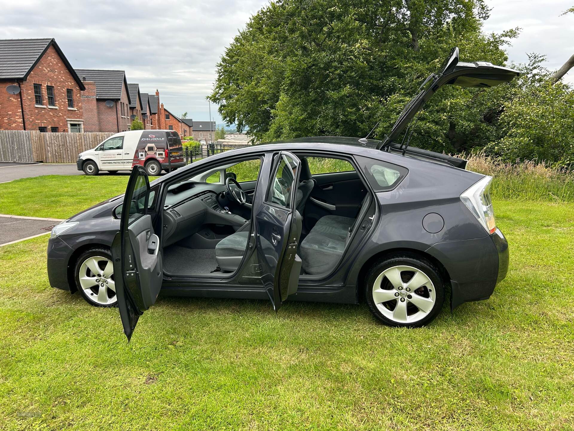 Jan 2012 Toyota Prius 1.8 VVTi T4 5dr CVT Auto