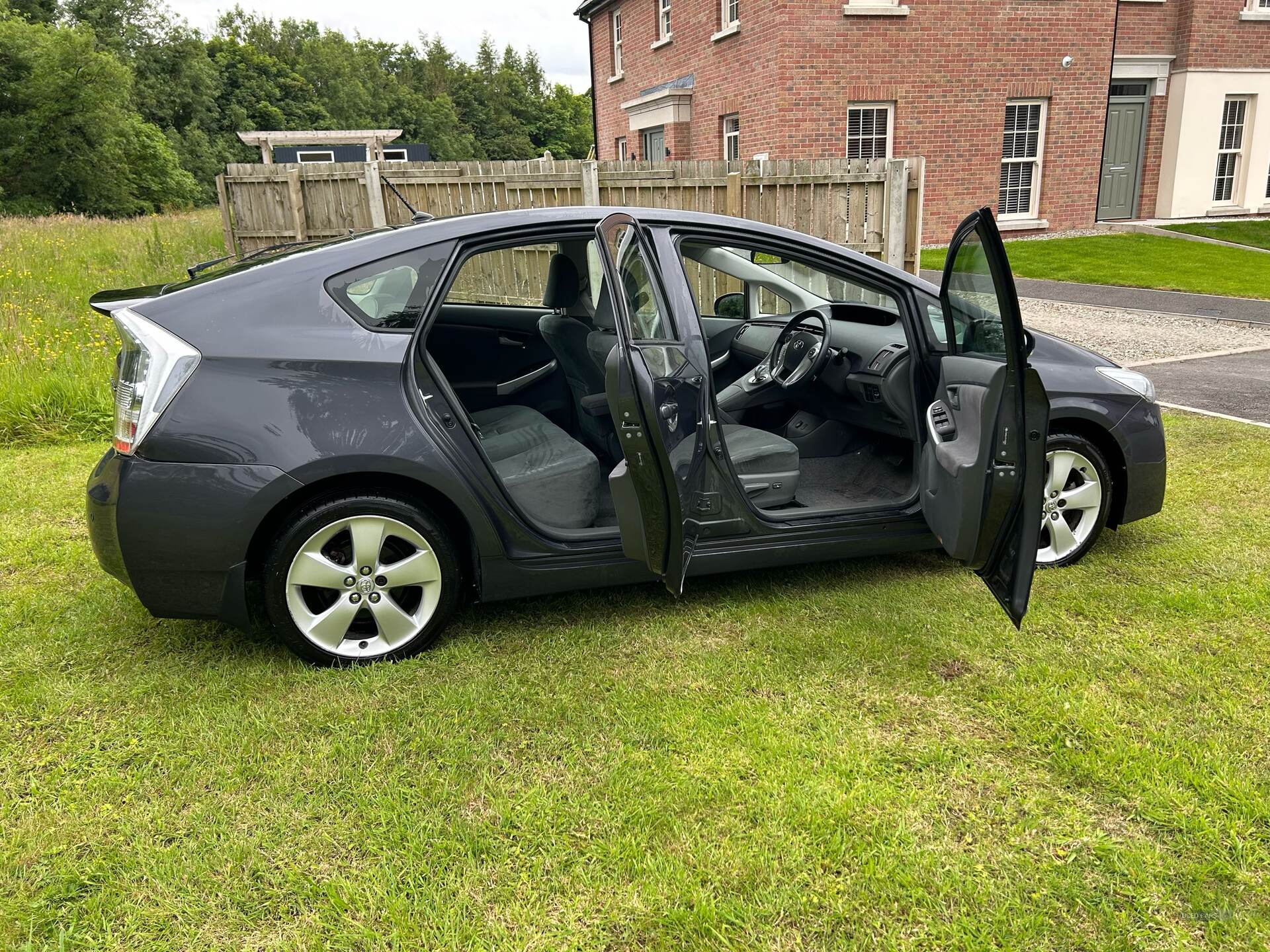 Jan 2012 Toyota Prius 1.8 VVTi T4 5dr CVT Auto