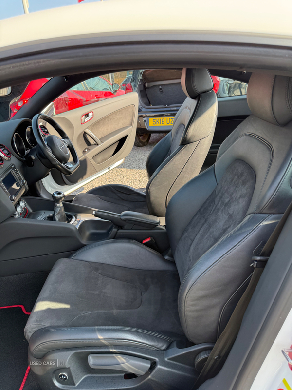 Audi TT COUPE in Down