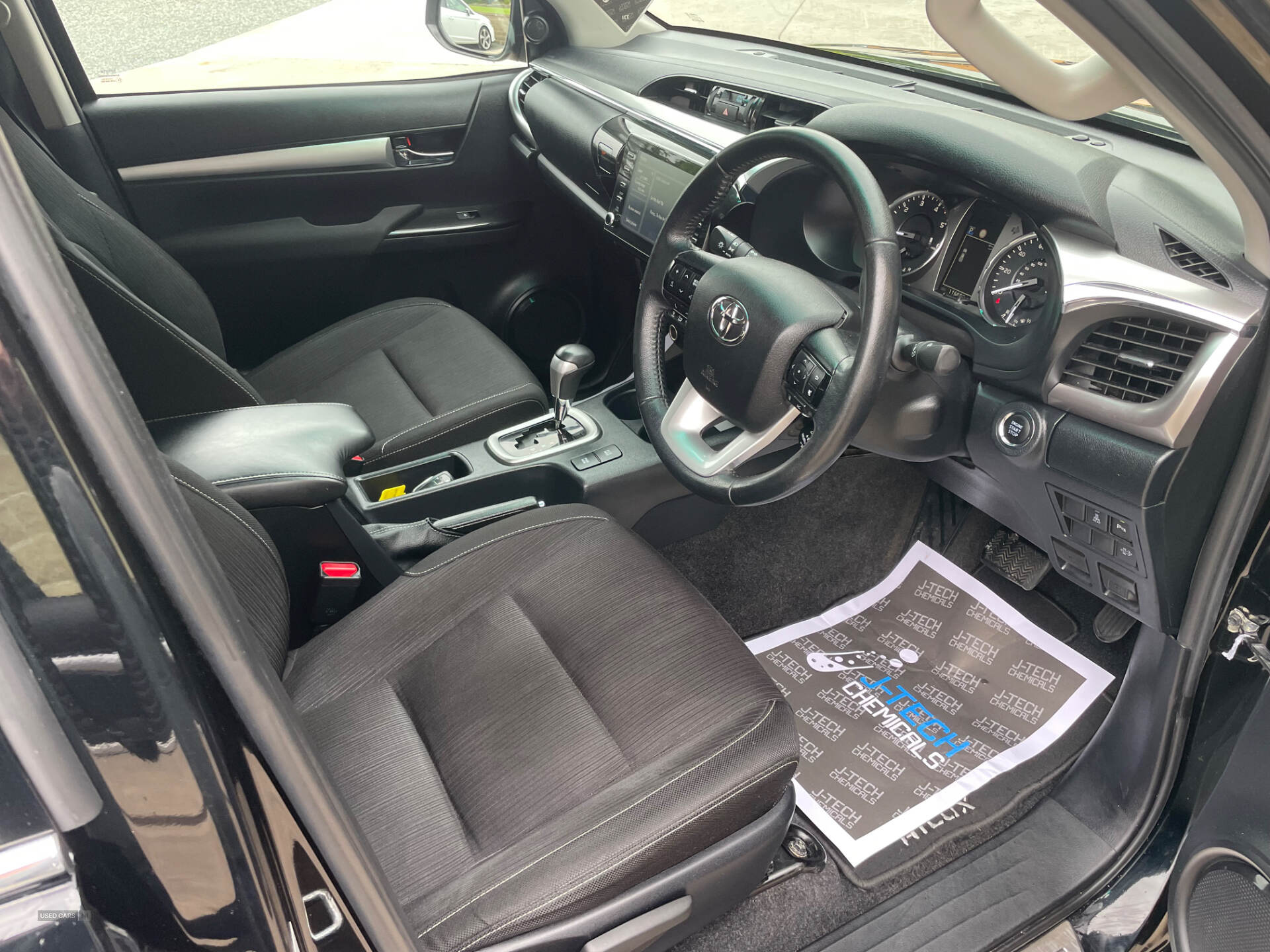 Mar 2021 Toyota Hilux Invincible D/Cab Pick Up 2.4 D-4D Auto