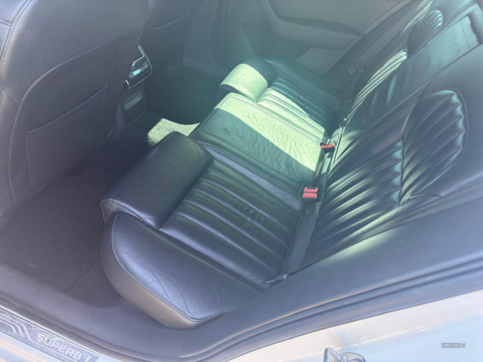 Jun 2018 Skoda Superb 2.0 TDI CR SE L Executive 5dr