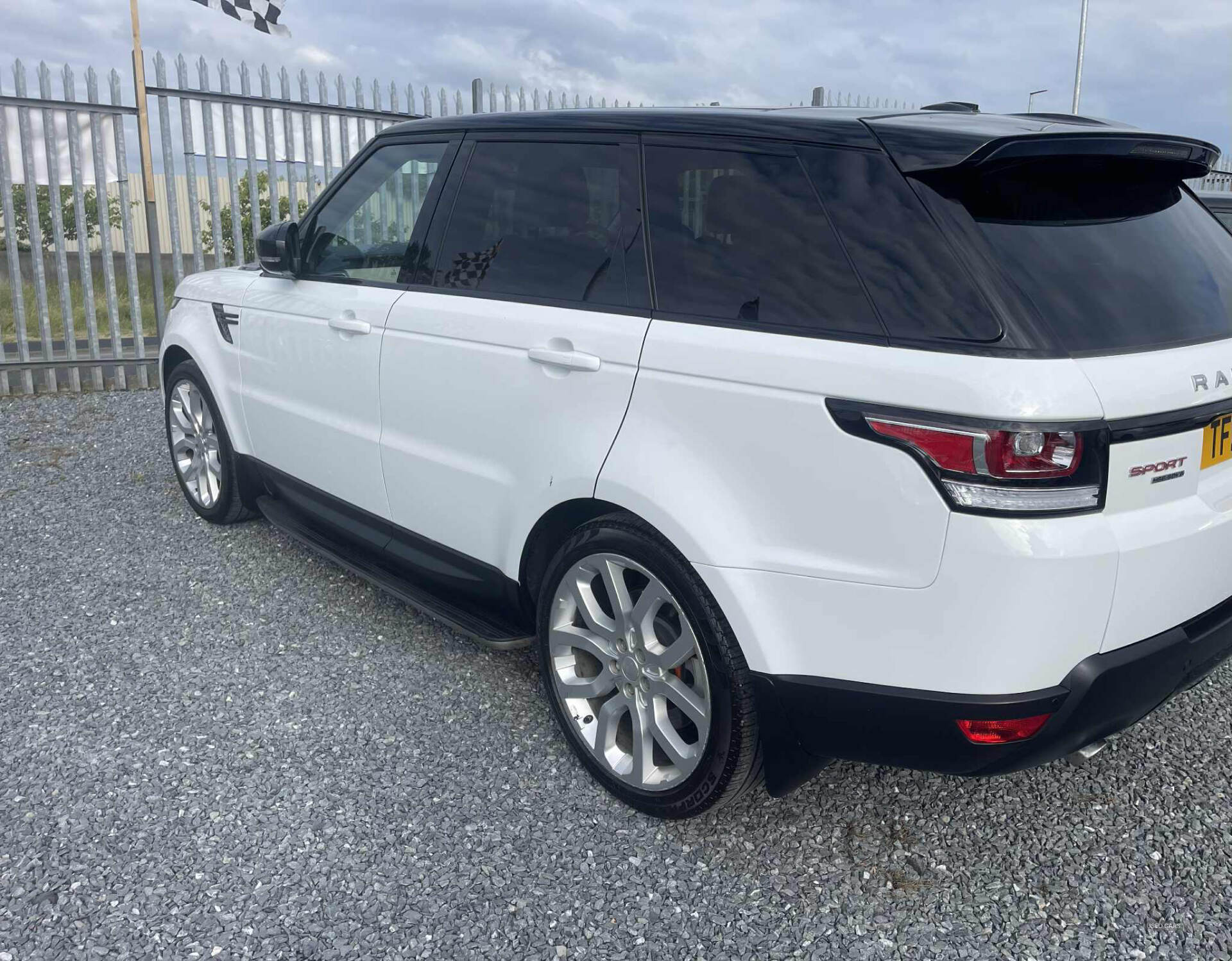 Jul 2014 Land Rover Range Rover Sport 3.0 SDV6 HSE Dynamic 5dr Auto