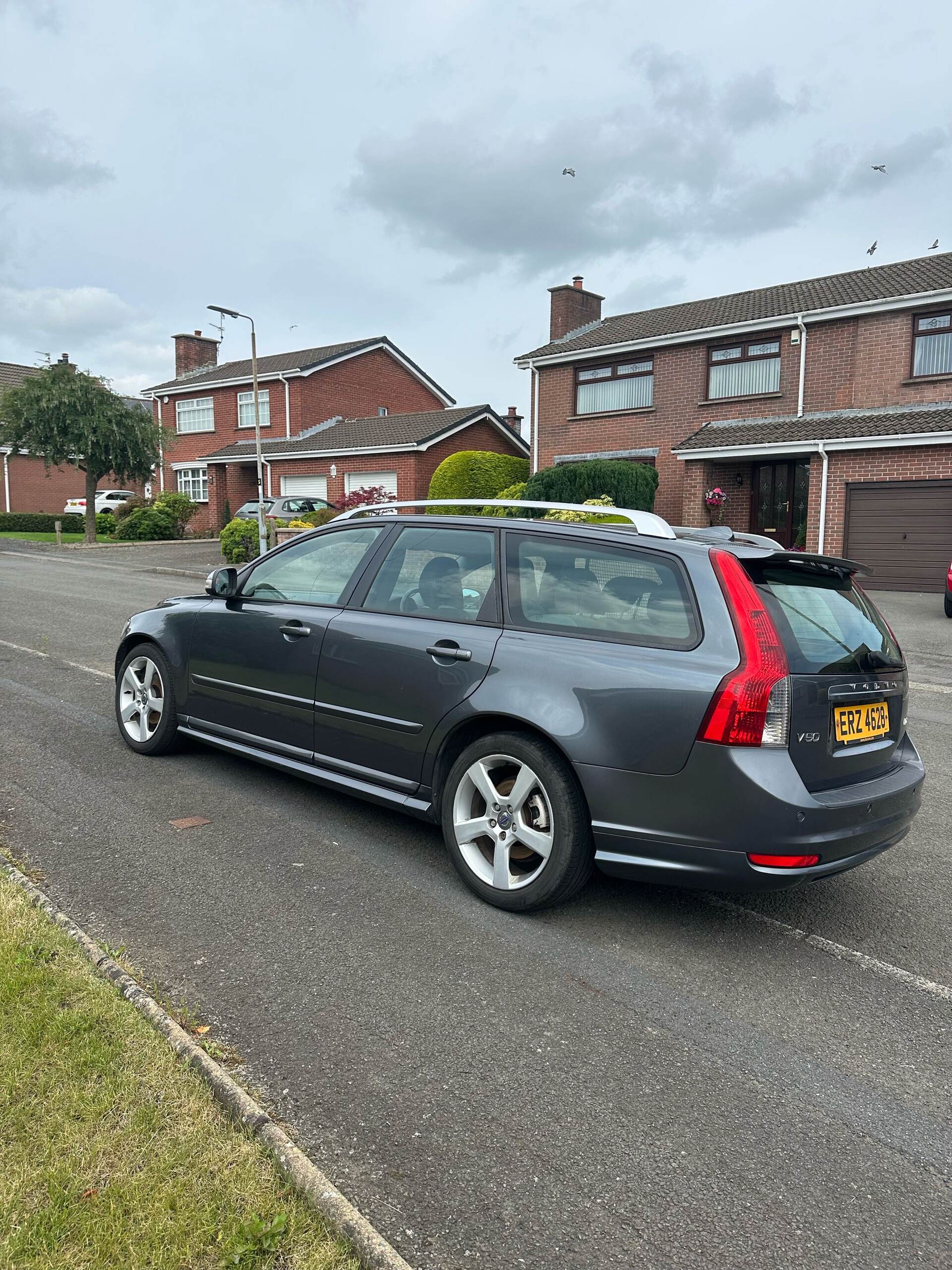 Jul 2011 Volvo V50 D2 [115] R DESIGN Edition 5dr