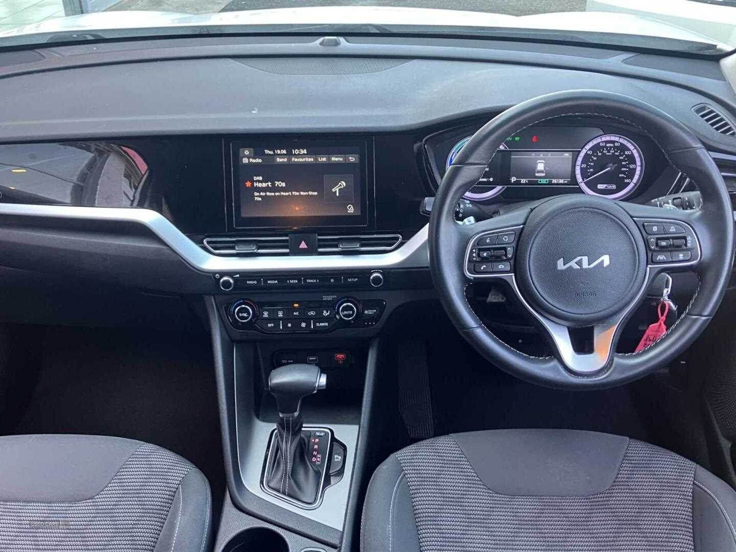 May 2022 Kia Niro 1.6 GDi Hybrid 2 5dr DCT