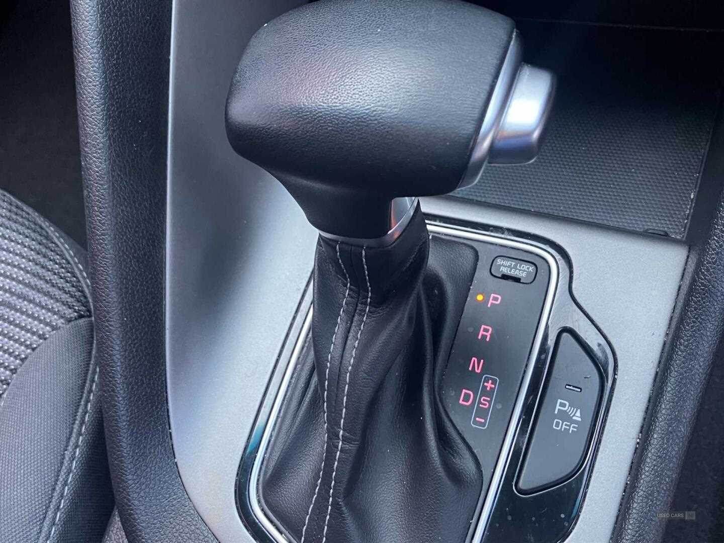 May 2022 Kia Niro 1.6 GDi Hybrid 2 5dr DCT