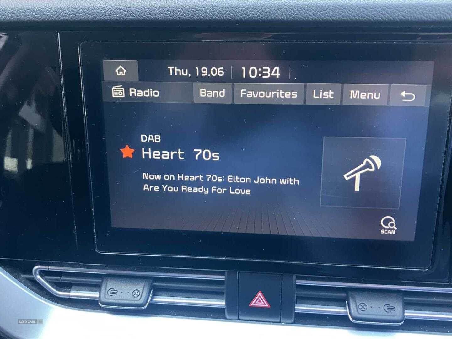 May 2022 Kia Niro 1.6 GDi Hybrid 2 5dr DCT