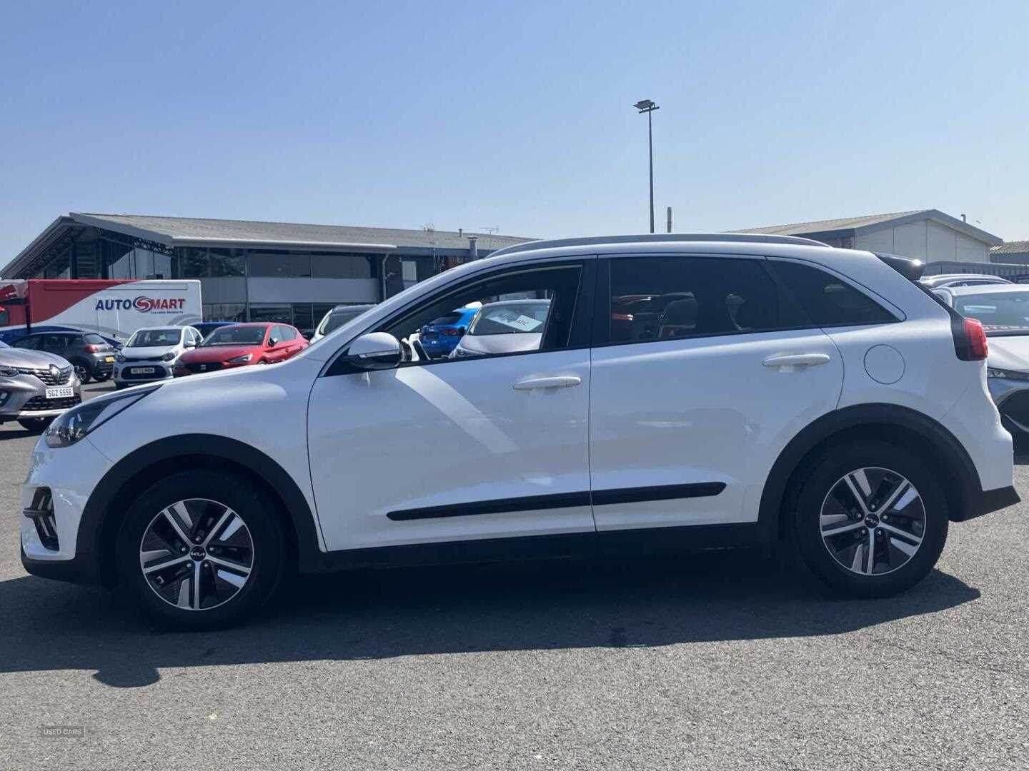 May 2022 Kia Niro 1.6 GDi Hybrid 2 5dr DCT