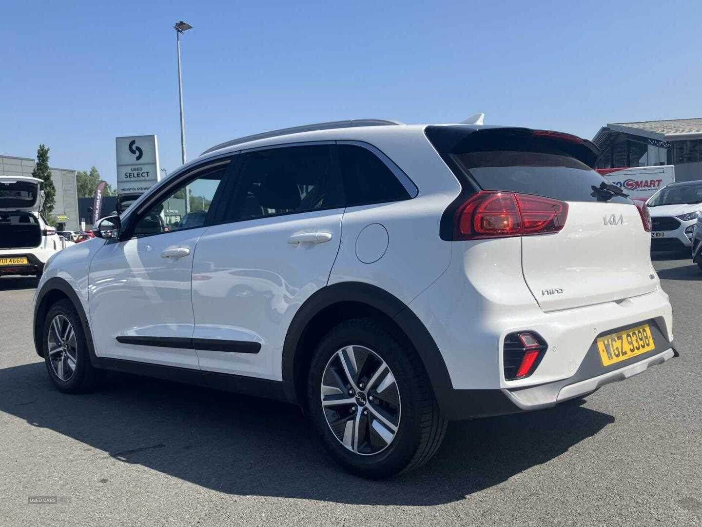 May 2022 Kia Niro 1.6 GDi Hybrid 2 5dr DCT