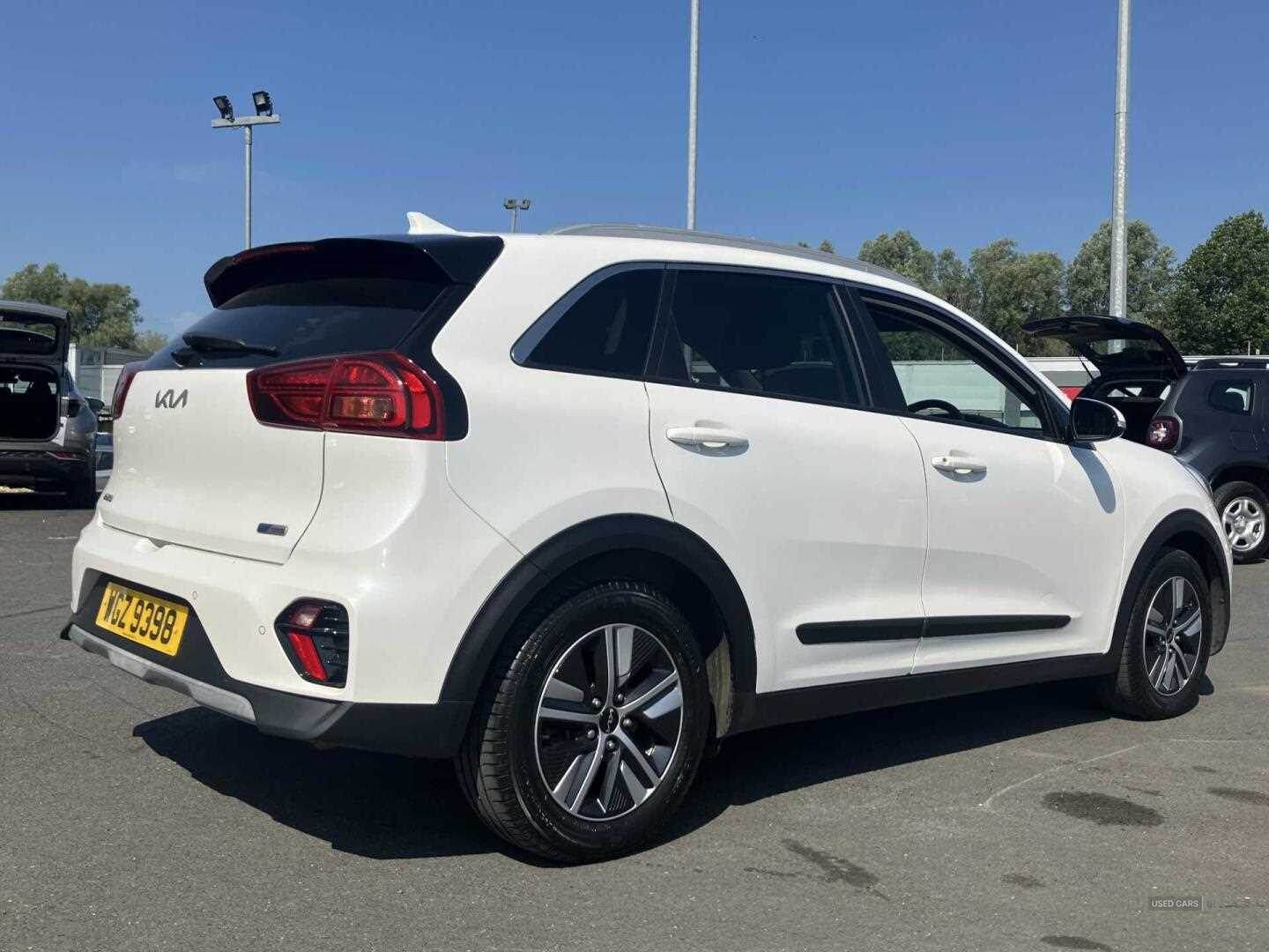 May 2022 Kia Niro 1.6 GDi Hybrid 2 5dr DCT
