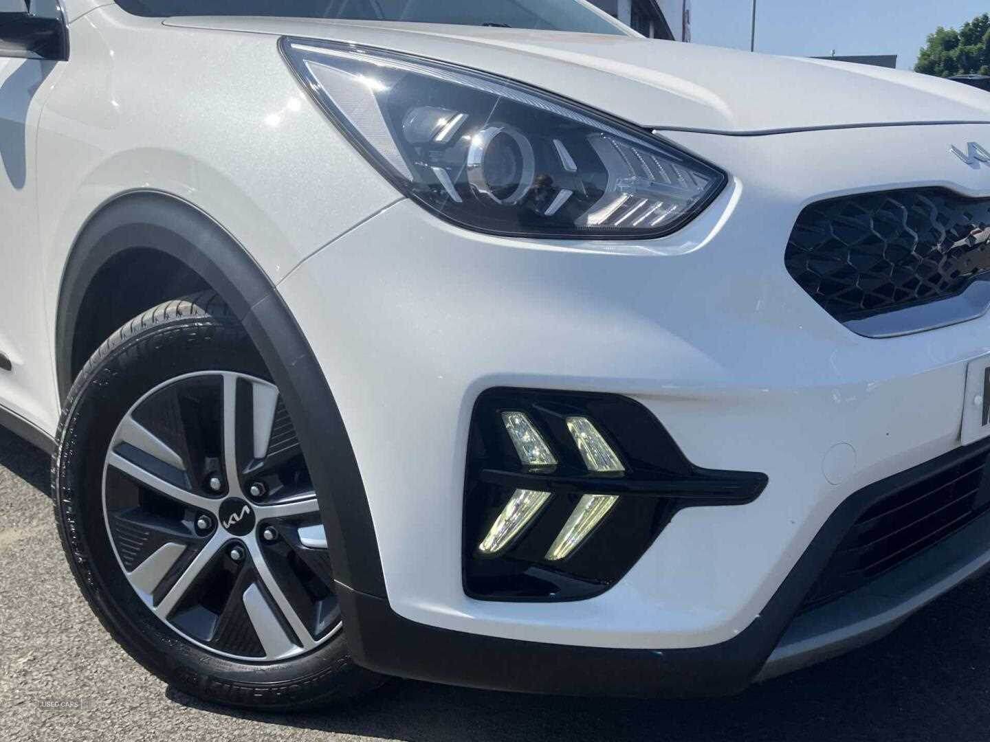 May 2022 Kia Niro 1.6 GDi Hybrid 2 5dr DCT