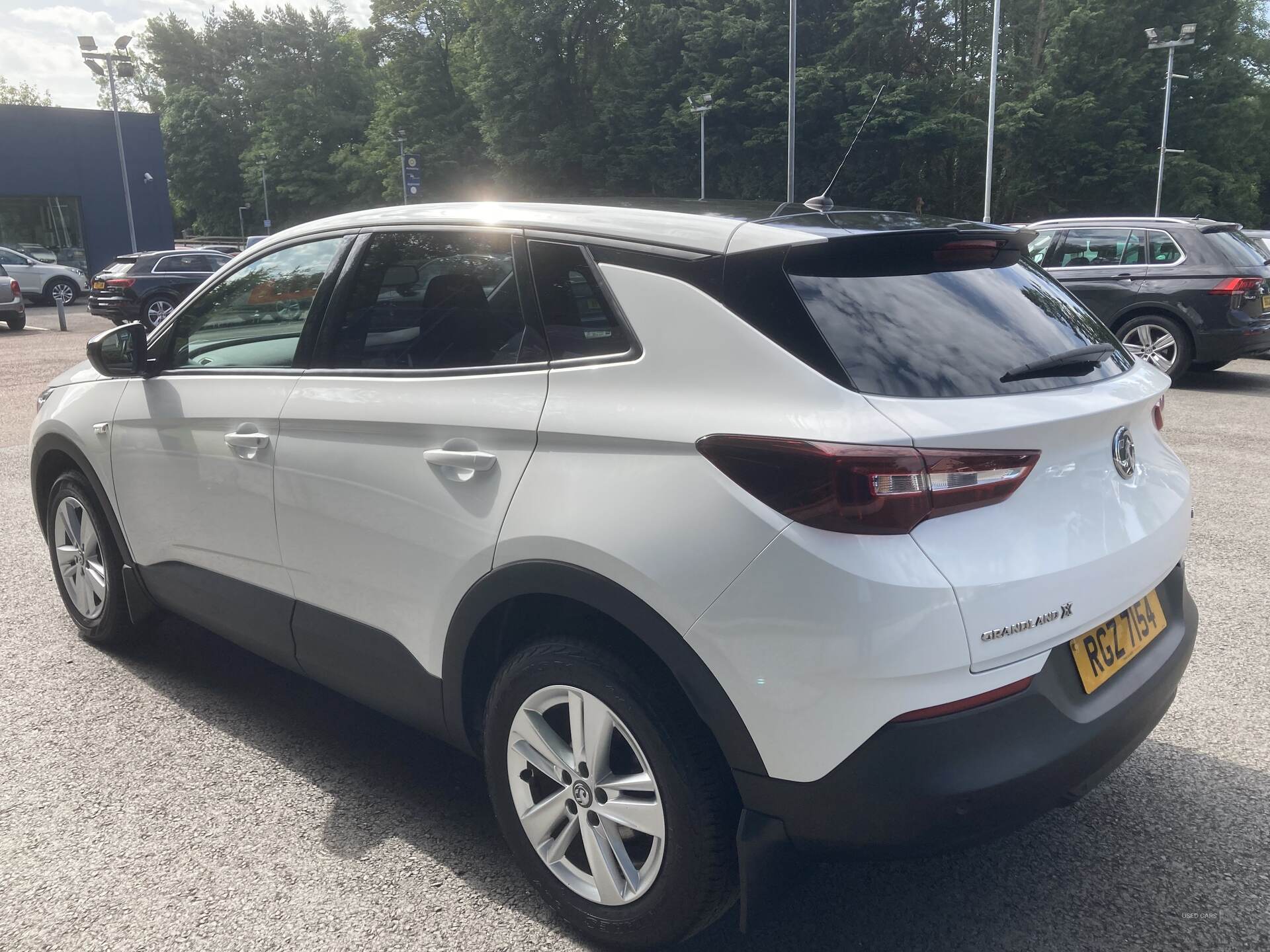 Jun 2020 Vauxhall Grandland X 1.2 Turbo SE 5dr
