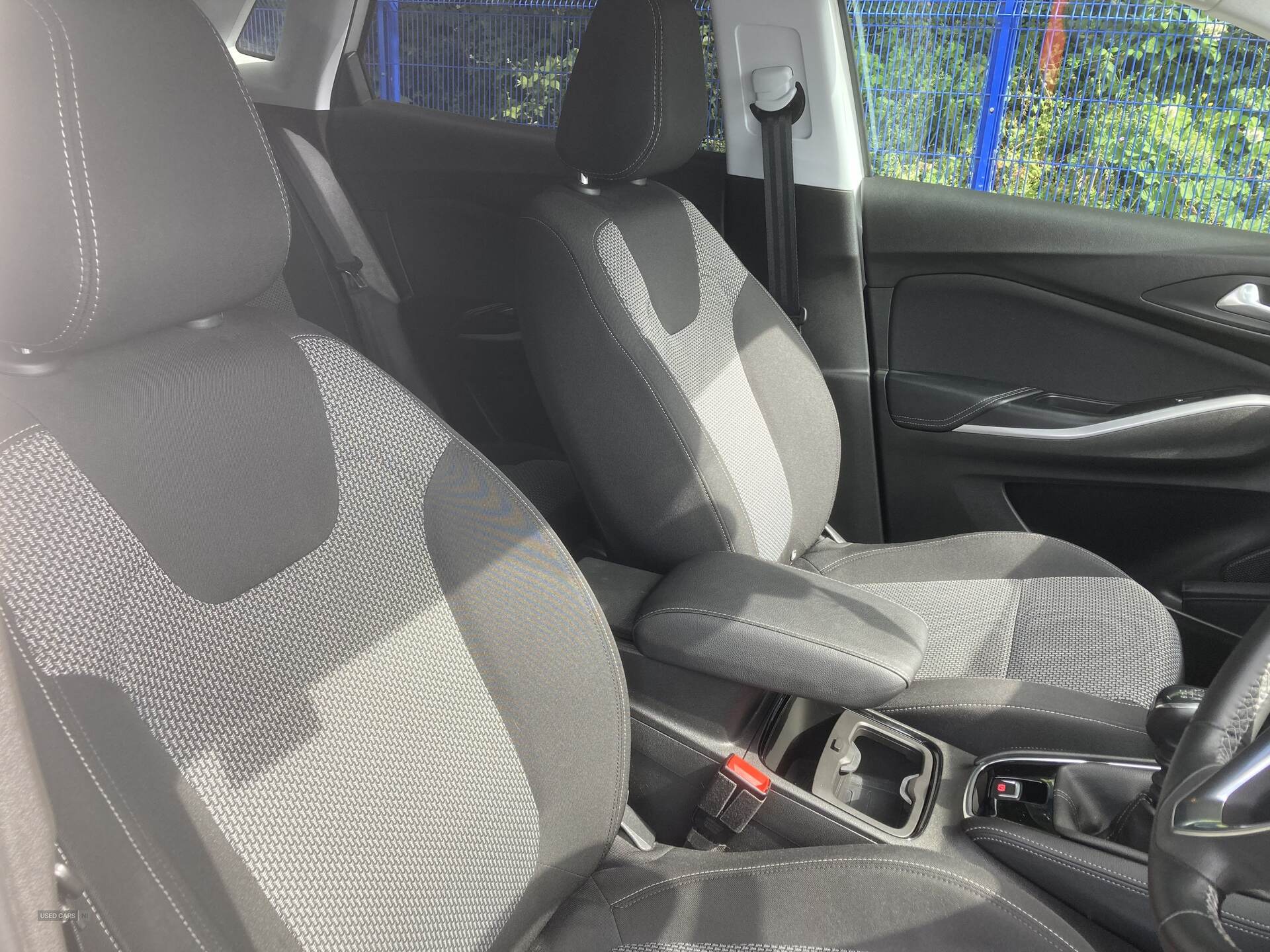 Jun 2020 Vauxhall Grandland X 1.2 Turbo SE 5dr