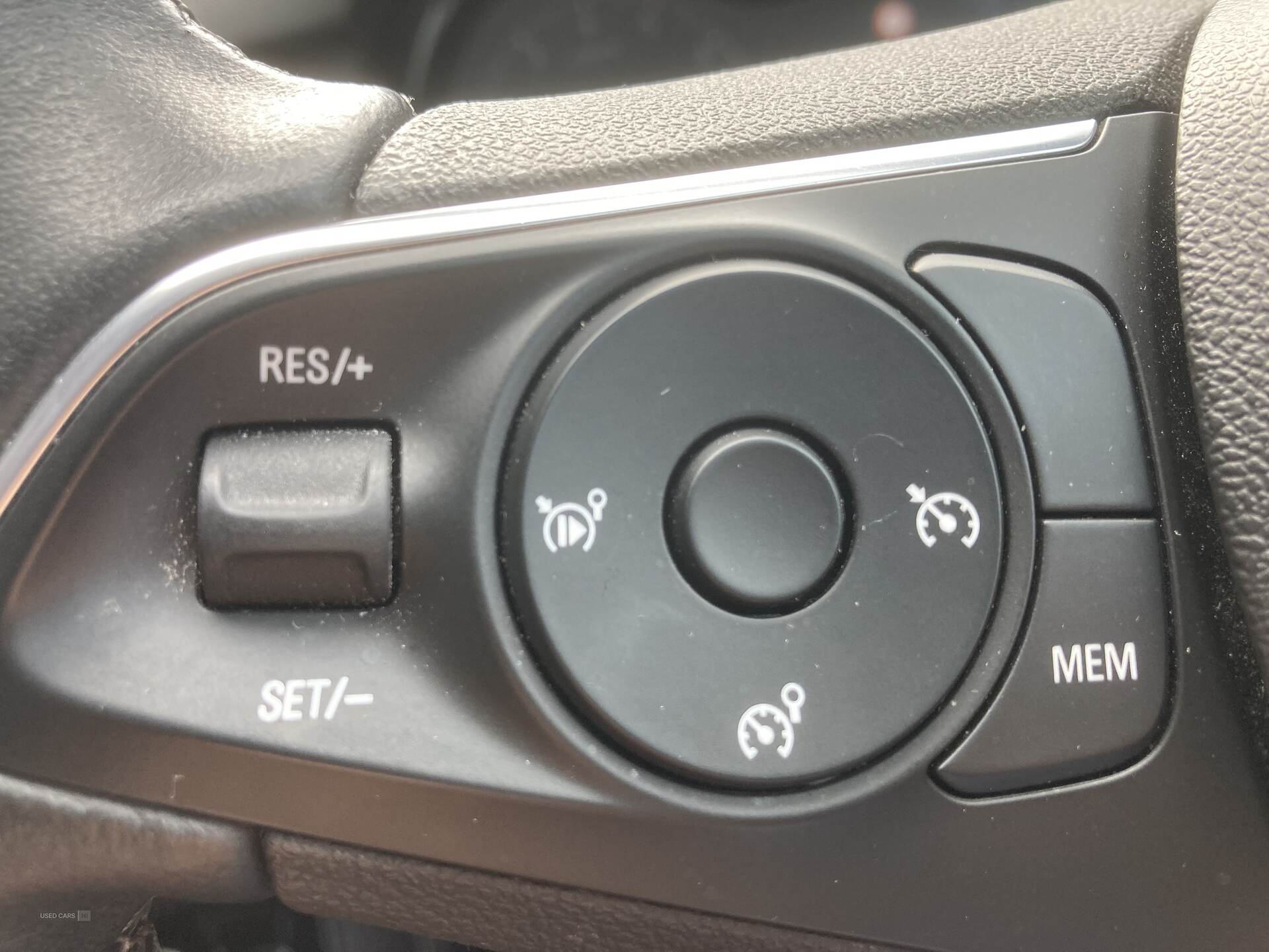 Jun 2020 Vauxhall Grandland X 1.2 Turbo SE 5dr