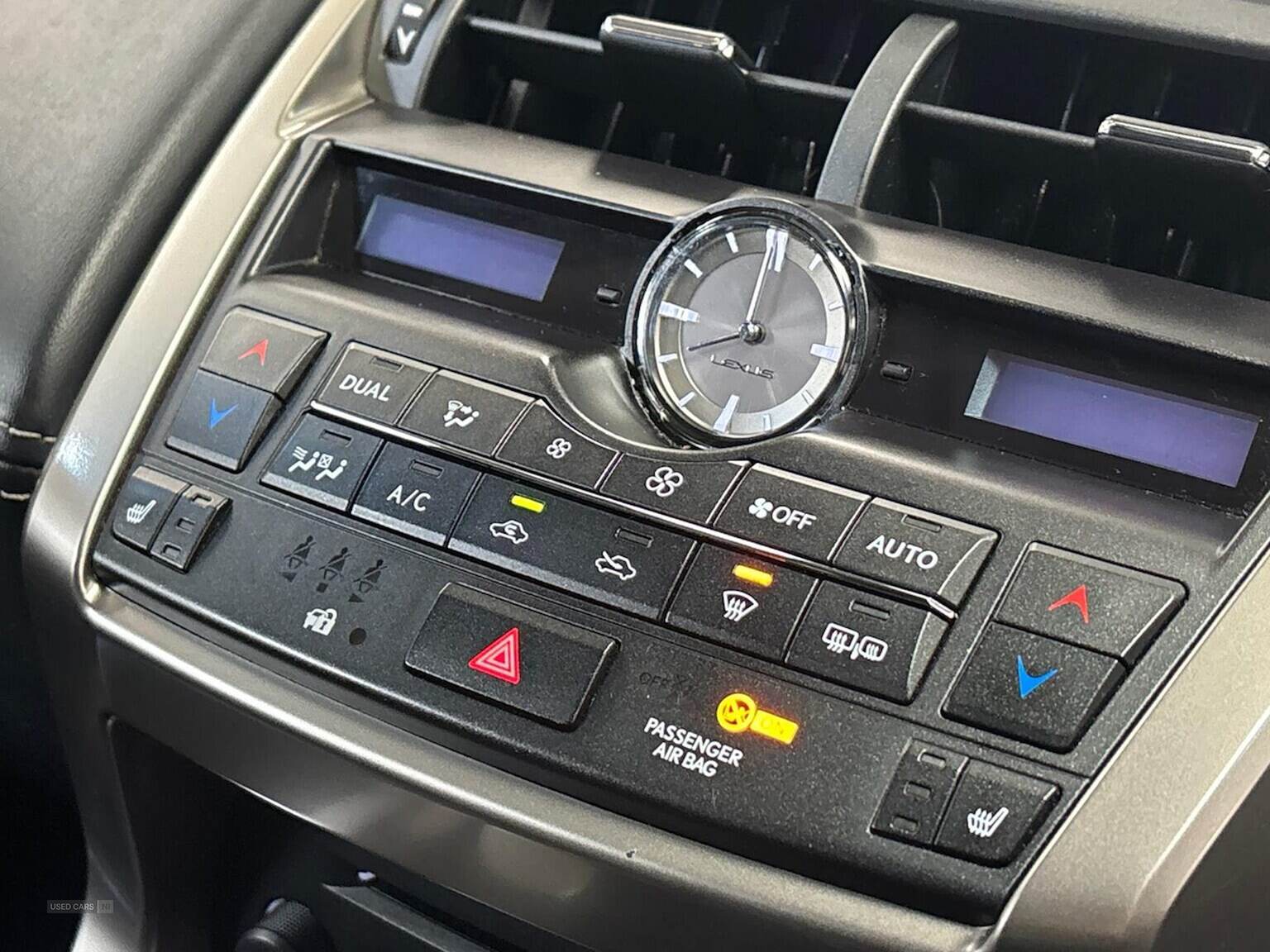  2017 Lexus nx 300h 2.5 Luxury 5Dr Cvt