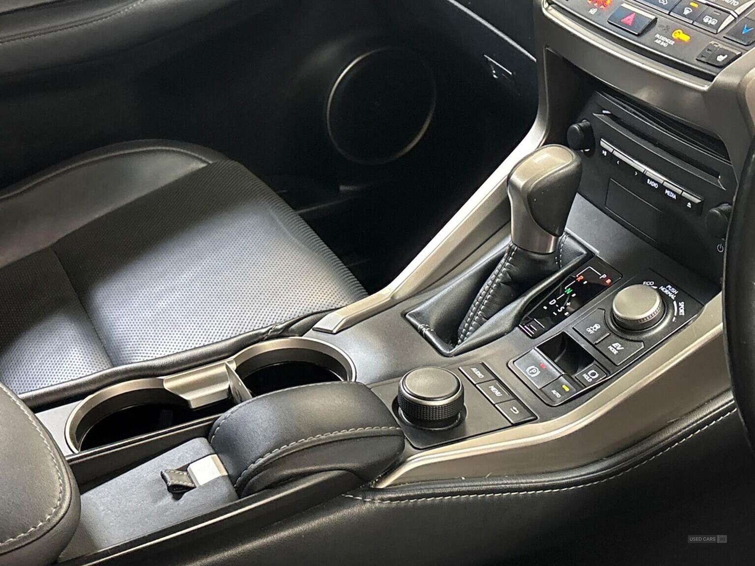  2017 Lexus nx 300h 2.5 Luxury 5Dr Cvt