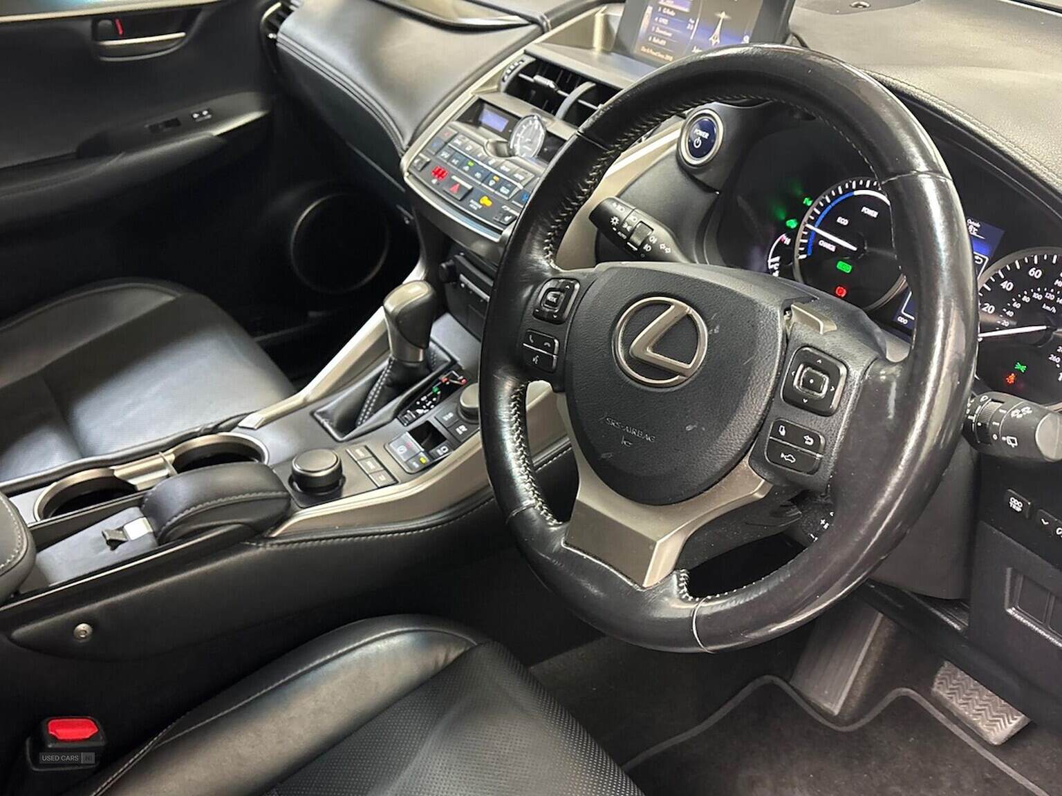  2017 Lexus nx 300h 2.5 Luxury 5Dr Cvt