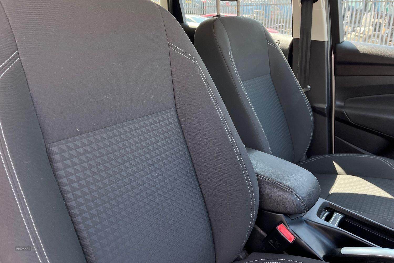 Jan 2016 Ford C-max 1.5 TDCi Zetec 5dr