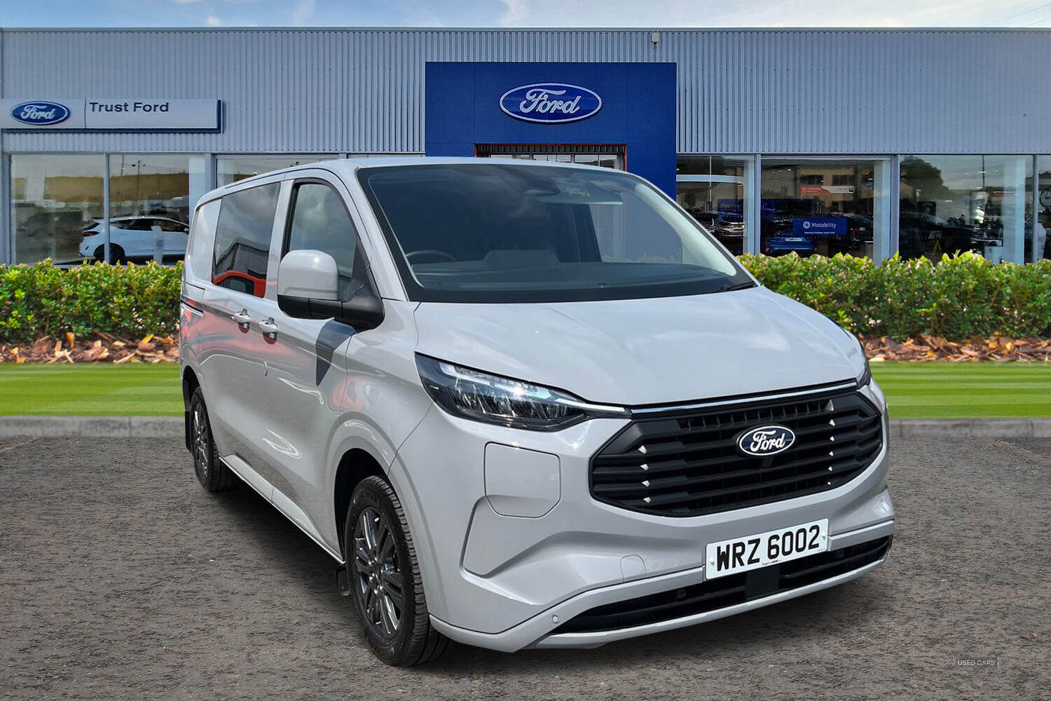 Mar 2025 Ford Transit Custom 2.5 PHEV 232ps H1 Double Cab Van Limited Auto