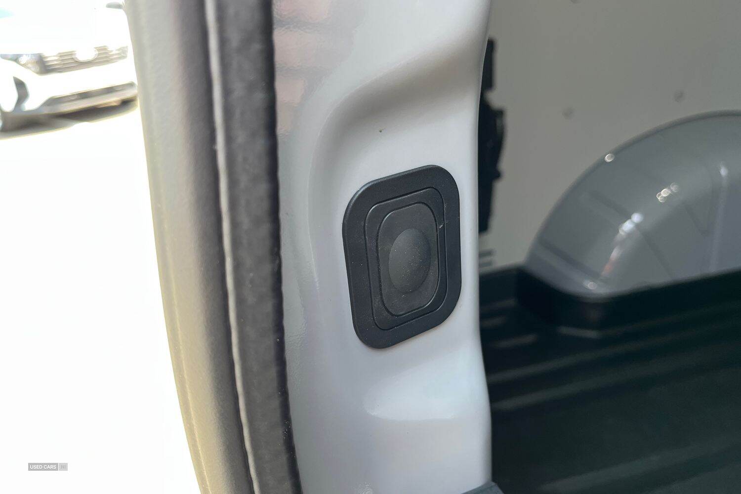 Mar 2025 Ford Transit Custom 2.5 PHEV 232ps H1 Double Cab Van Limited Auto
