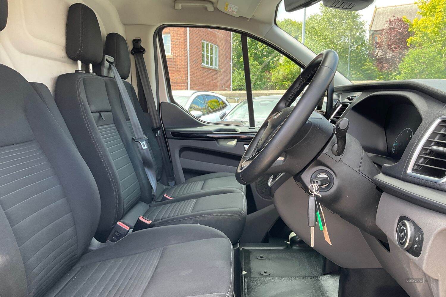 Mar 2023 Ford Transit Custom 2.0 EcoBlue 170ps Low Roof Limited Van Auto