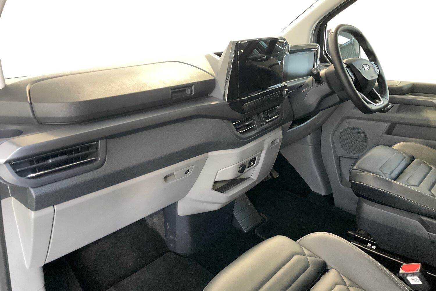 Apr 2024 Ford Tourneo Custom 2.0 EcoBlue 170ps H1 Titanium 8 seater Auto