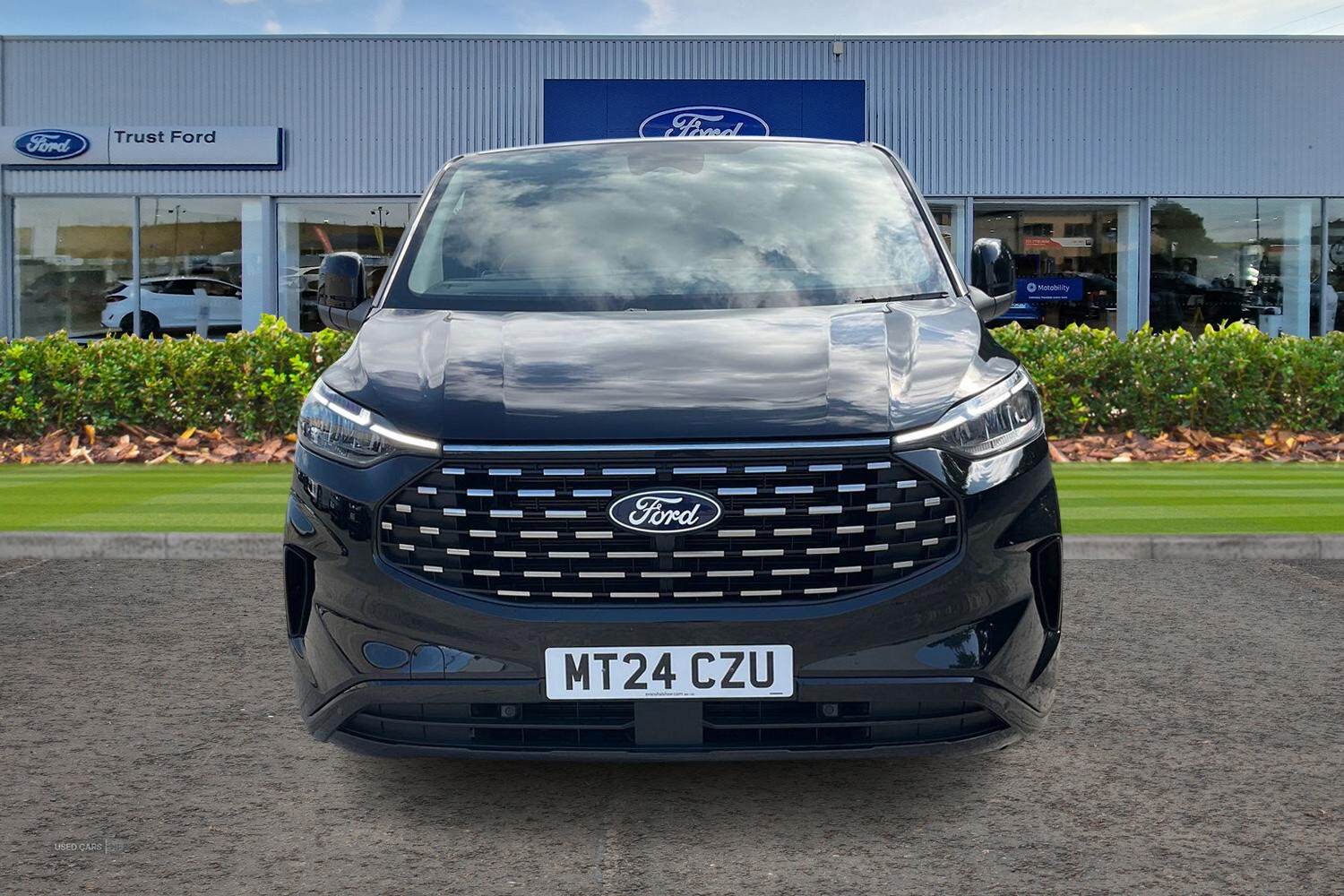 Apr 2024 Ford Tourneo Custom 2.0 EcoBlue 170ps H1 Titanium 8 seater Auto