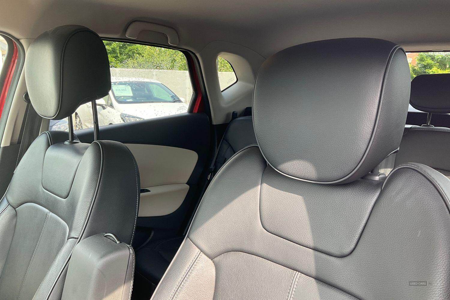 Jun 2019 Renault Captur 0.9 TCE 90 GT Line 5dr