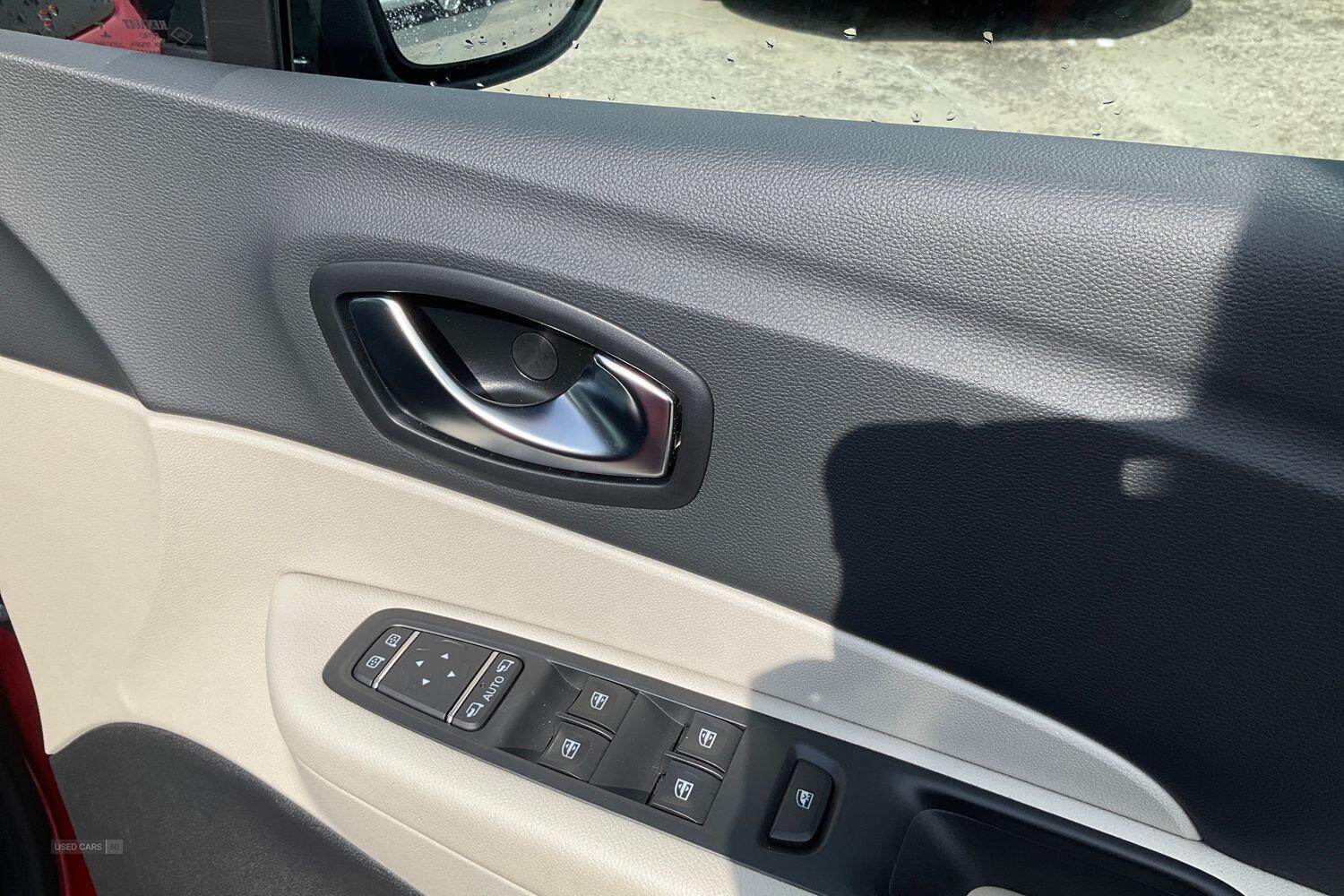 Jun 2019 Renault Captur 0.9 TCE 90 GT Line 5dr